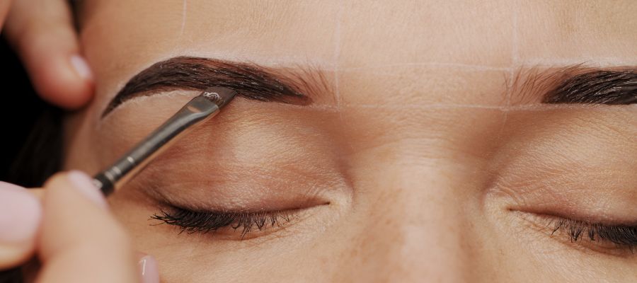 A Comprehensive Guide to Avoiding Common Eyebrow Styling Mistakes