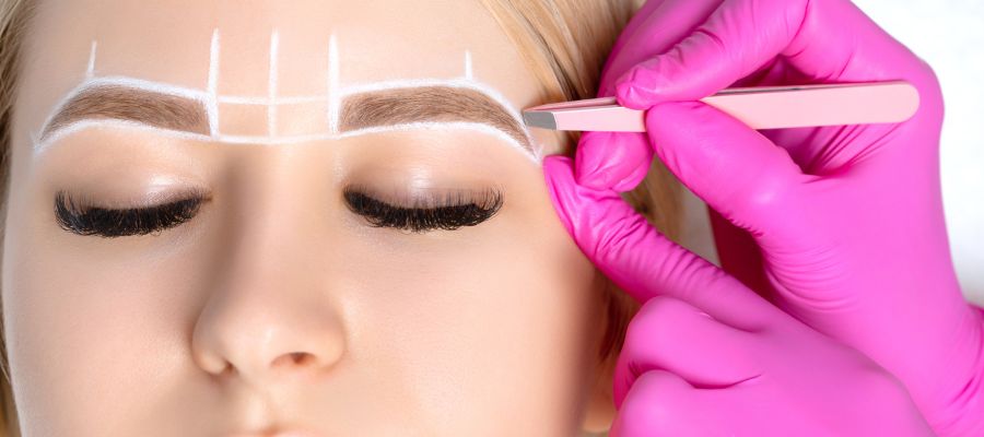 The Complete Guide to Eyebrow Tinting for Specific Hair Colors