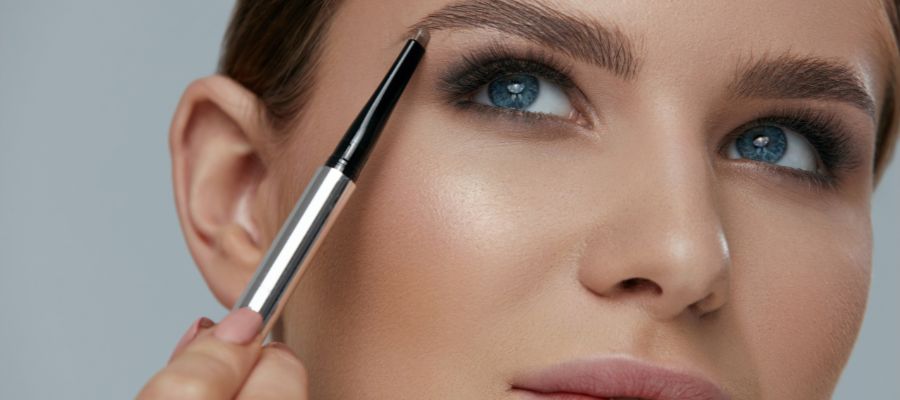 The Complete Guide to Personalized Eyebrows