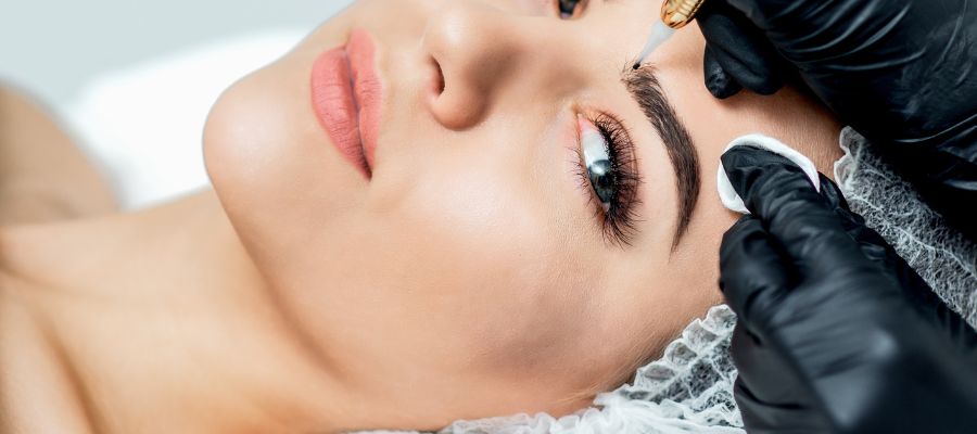 The Ultimate Guide to Professional Eyebrow Tinting Services
